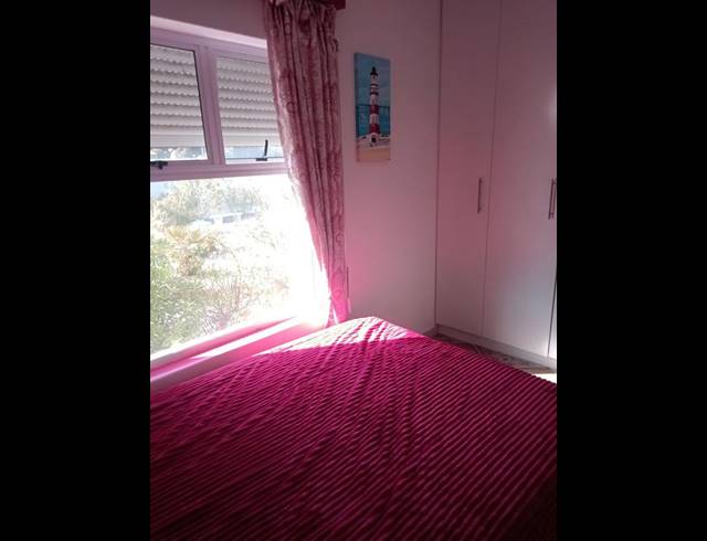 2 BEDROOM HOUSE FOR SALE IN GOLDEN MILE